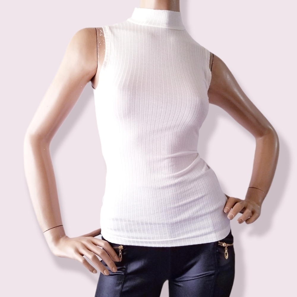 Heart & Hips White Mock Collar Ribbed Knit Sleeveless Top